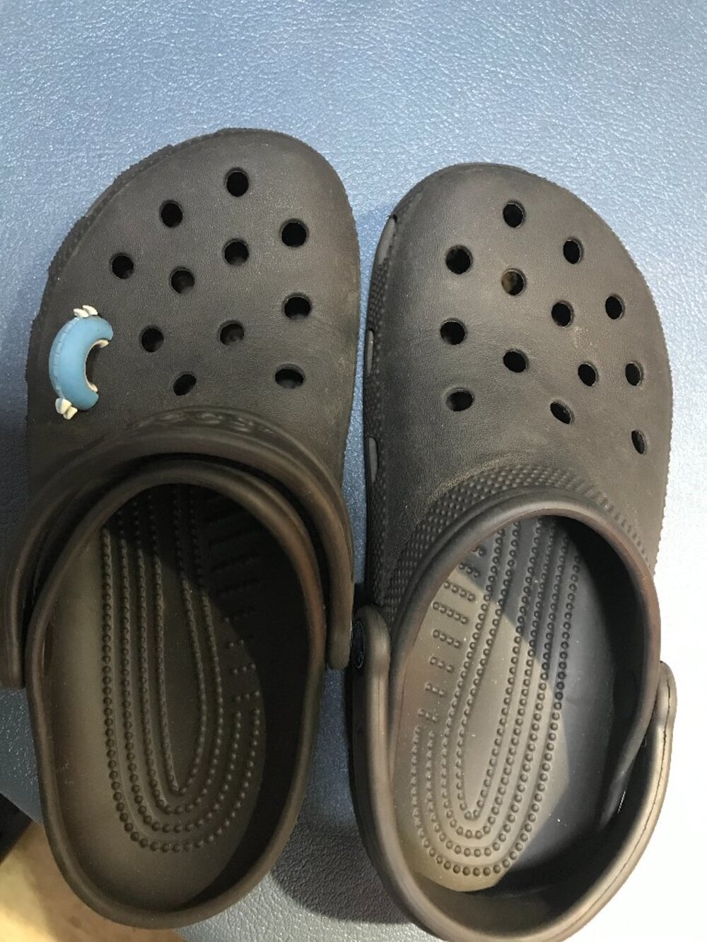 Crocs. kids size 5.